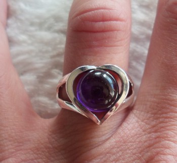 Zilveren ring gezet met cabochon Amethist 17 mm